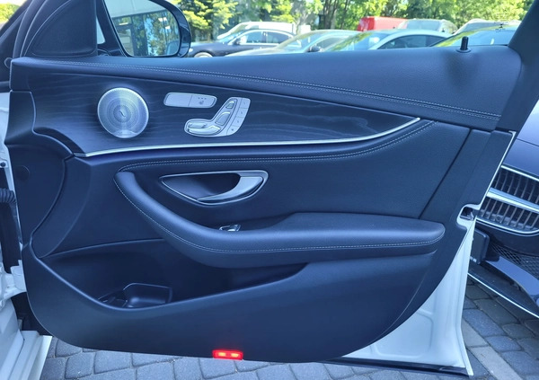 Mercedes-Benz Klasa E cena 179900 przebieg: 66519, rok produkcji 2019 z Kraków małe 436